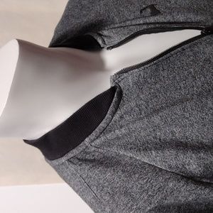 Cuffys Cape Cod grey and black zip jacket with pockets. Large